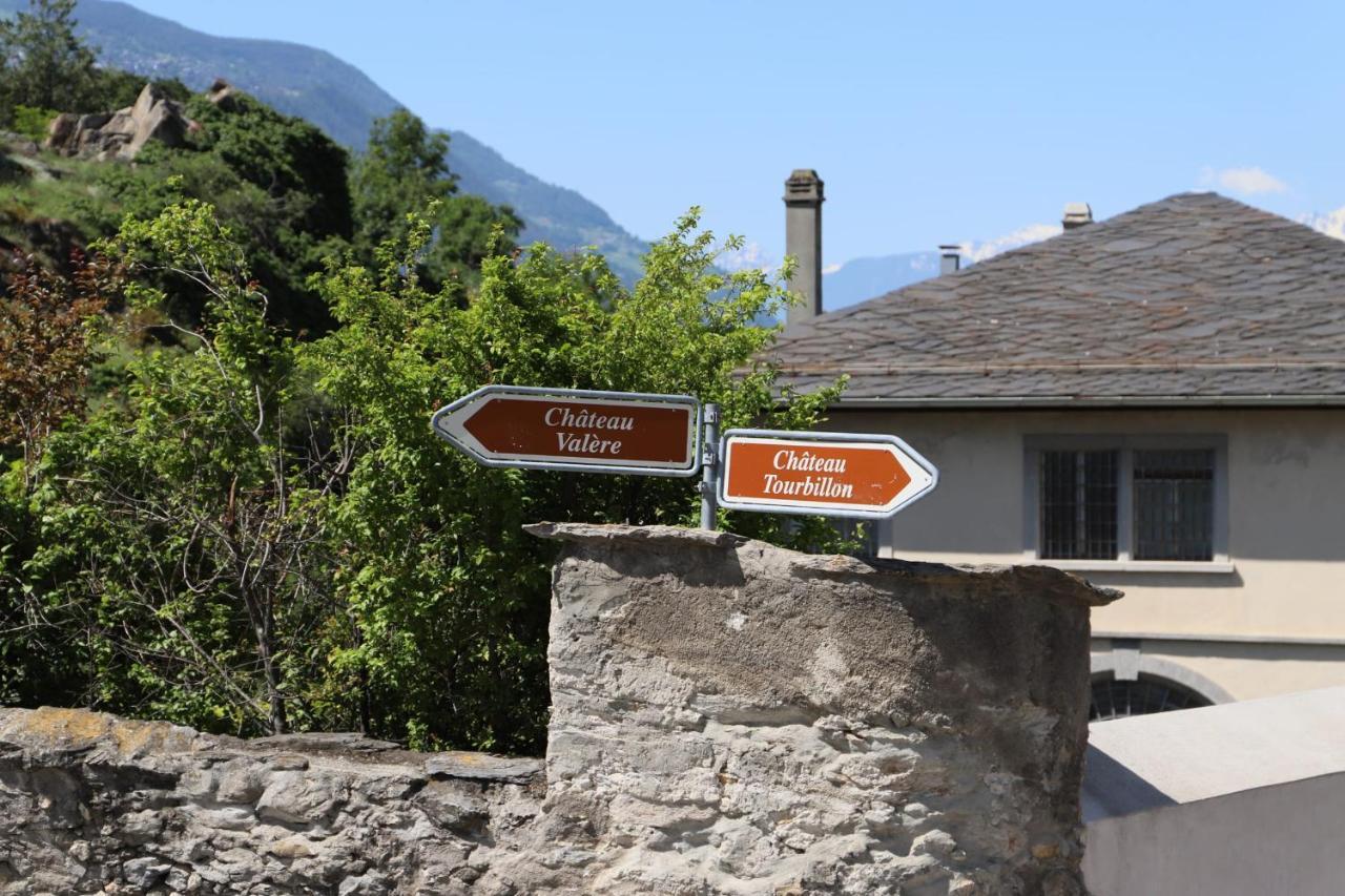 Plein Coeur de la Vieille Ville de Sion Exterior foto